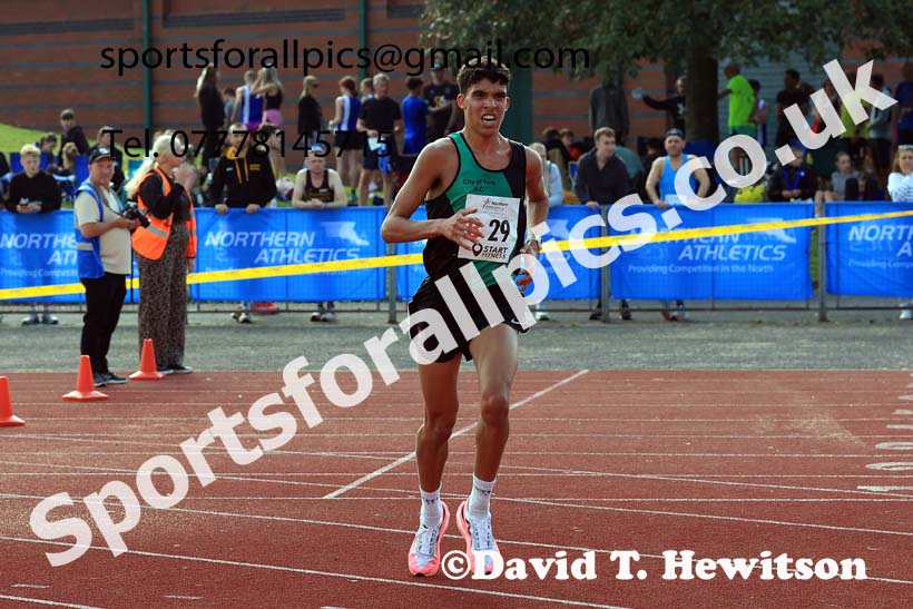Mens 6 Stage Relay, 2024 Northern Mens 6 and Womens 4 and Youngsters Relays, Stanley Park, Blackpool.  Photo: David T. Hewitson/Sports for All Pics